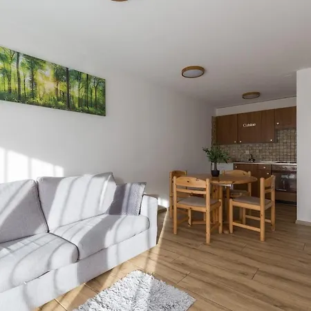 Lovely Private Parking Apartment *