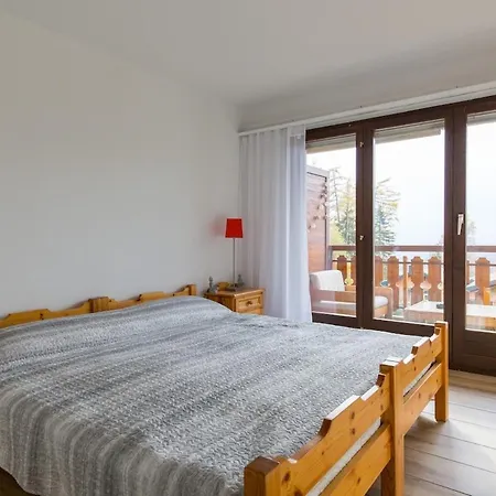 Lovely Private Parking Apartment