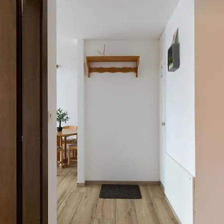 Lovely Private Parking Apartment